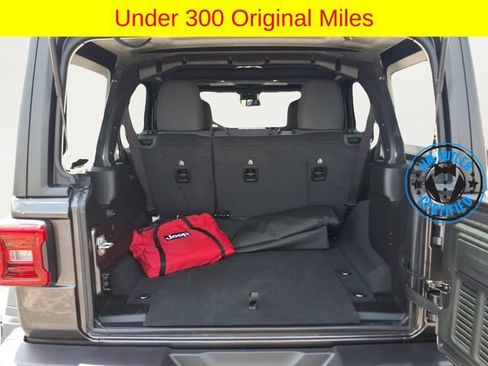 Used 2024 Jeep Wrangler Unlimited Rubicon w/ Convenience Group AWD/4WD image 20