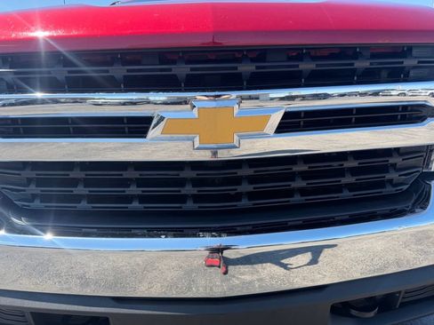 Used 2021 Chevrolet Silverado 1500 LT w/ Z71 Off-Road Package AWD/4WD image 5