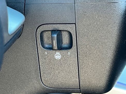 Certified 2025 Mercedes-Benz GLB 250 4MATIC image 21