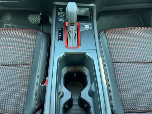 New 2026 Nissan Kicks SR image 11