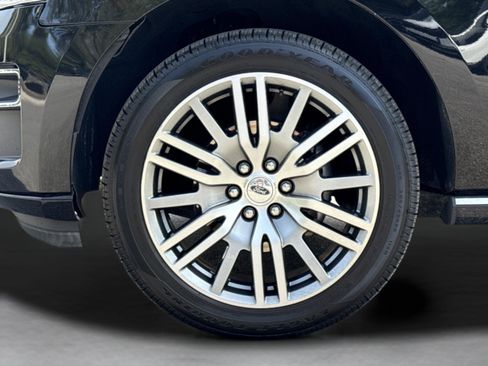 Used 2022 Ford Expedition Platinum AWD/4WD image 37
