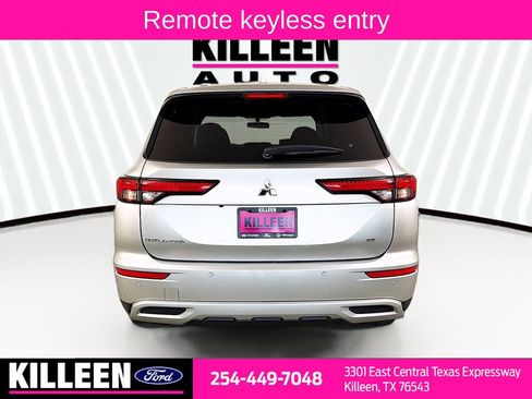 Used 2023 Mitsubishi Outlander SE FWD image 7