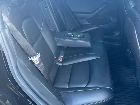 Used 2019 Tesla Model 3 RWD image 16