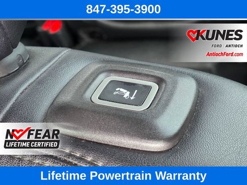 Used 2024 Jeep Wagoneer Series II w/ Flexible Seating Group AWD/4WD image 20