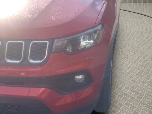 New 2026 Jeep Compass Latitude image 10