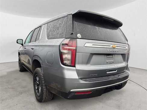 Used 2024 Chevrolet Tahoe High Country image 2