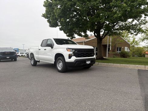 New 2026 Chevrolet Silverado 1500 W/T w/ WT Value Package AWD/4WD image 10