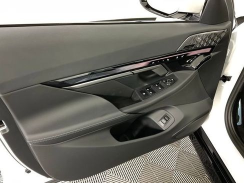 Used 2024 BMW i5 eDrive40i w/ M Sport Package image 29