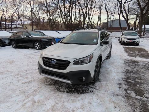 Used 2020 Subaru Outback Onyx Edition XT image 1