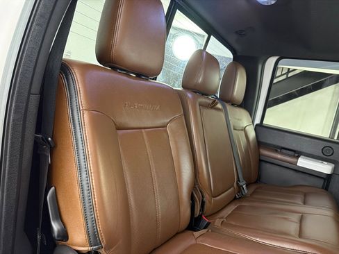 Used 2015 Ford F250 Platinum w/ FX4 Off-Road Package AWD/4WD image 22