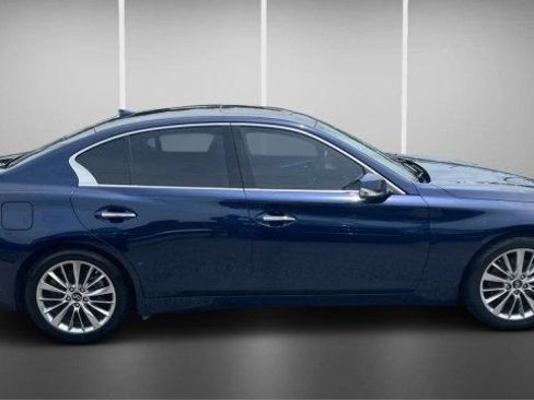 Used 2023 INFINITI Q50 Luxe w/ Cargo Package RWD image 4
