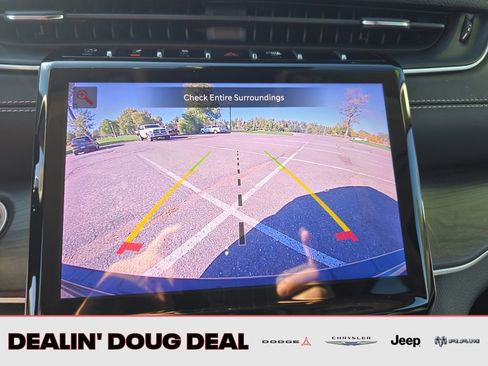 Used 2023 Jeep Grand Cherokee Limited image 22