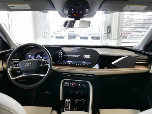 New 2025 Audi Q5 Premium Plus image 18