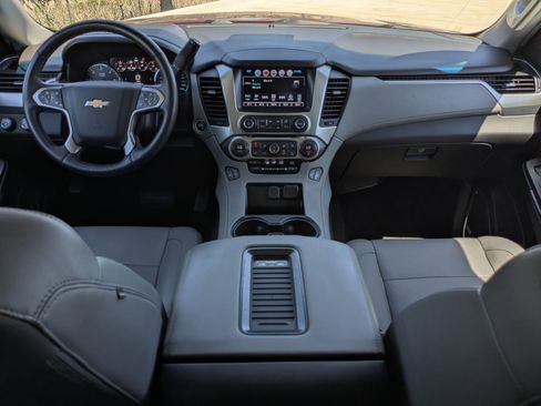 Used 2017 Chevrolet Suburban LT AWD/4WD image 26