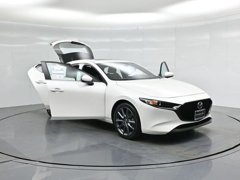 Used 2023 MAZDA MAZDA3 s image 31