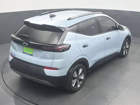 Used 2022 Chevrolet Bolt EUV LT w/ Convenience Package FWD image 25