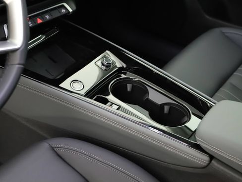 New 2026 Audi Q3 quattro 2.0T AWD/4WD image 17