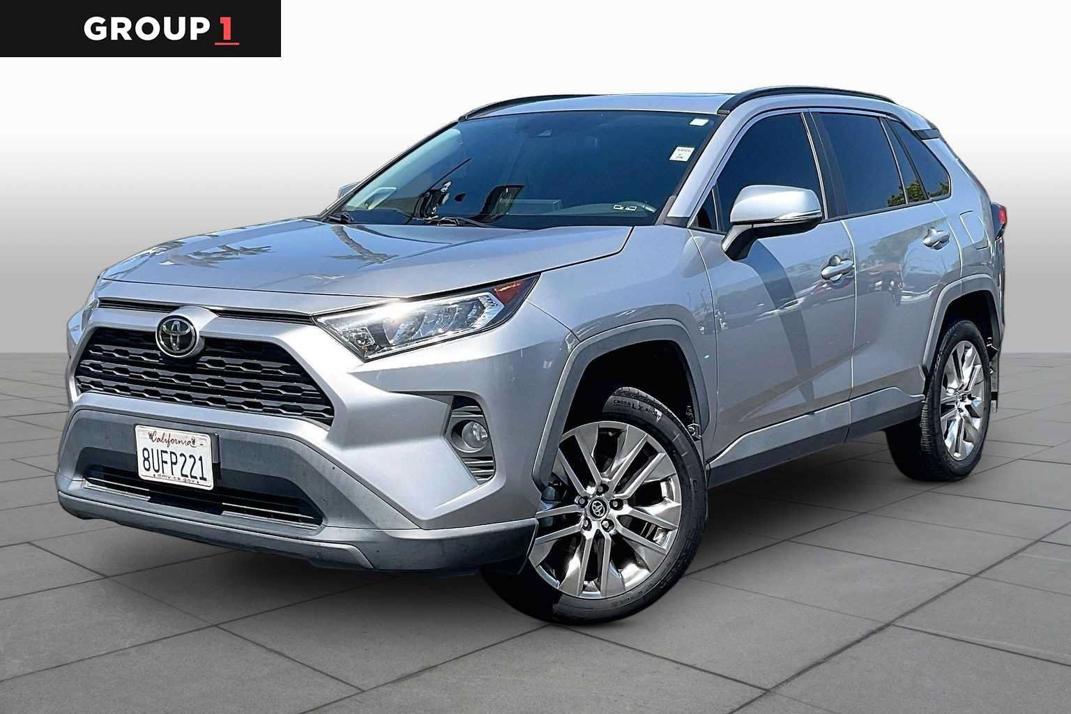 Used 2021 Toyota RAV4 XLE Premium FWD image 1