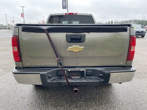 Used 2009 Chevrolet Silverado 1500 LT AWD/4WD image 5