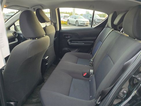 Used 2018 Toyota Prius C Two image 10