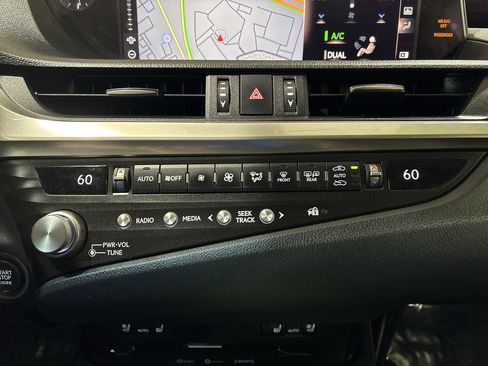 Used 2021 Lexus ES 350 w/ Premium Package FWD image 20