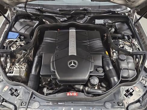Used 2005 Mercedes-Benz E 500 Sedan image 27