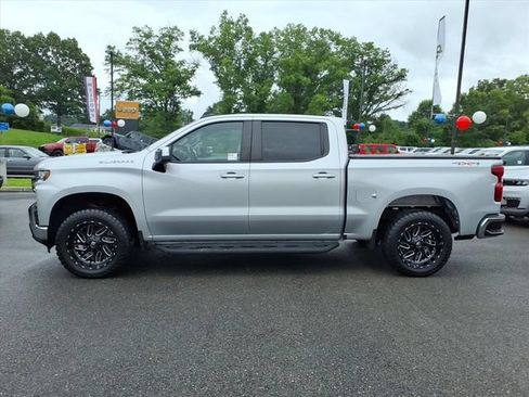 Used 2022 Chevrolet Silverado 1500 LT AWD/4WD image 10