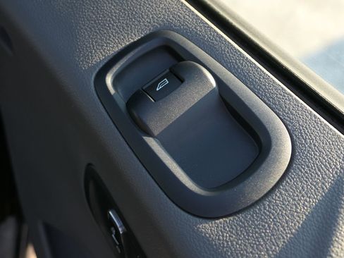 Used 2024 Ford Transit 350 XLT image 26