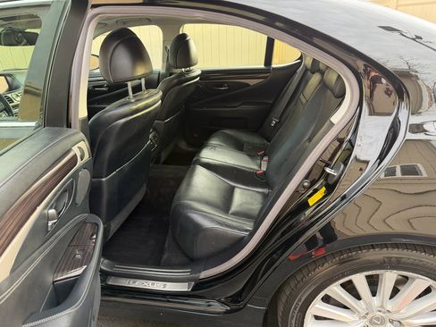 Used 2013 Lexus LS 460 AWD image 14