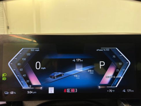 Used 2025 BMW i5 eDrive40i image 25