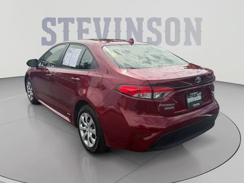 Used 2025 Toyota Corolla LE AWD/4WD image 3