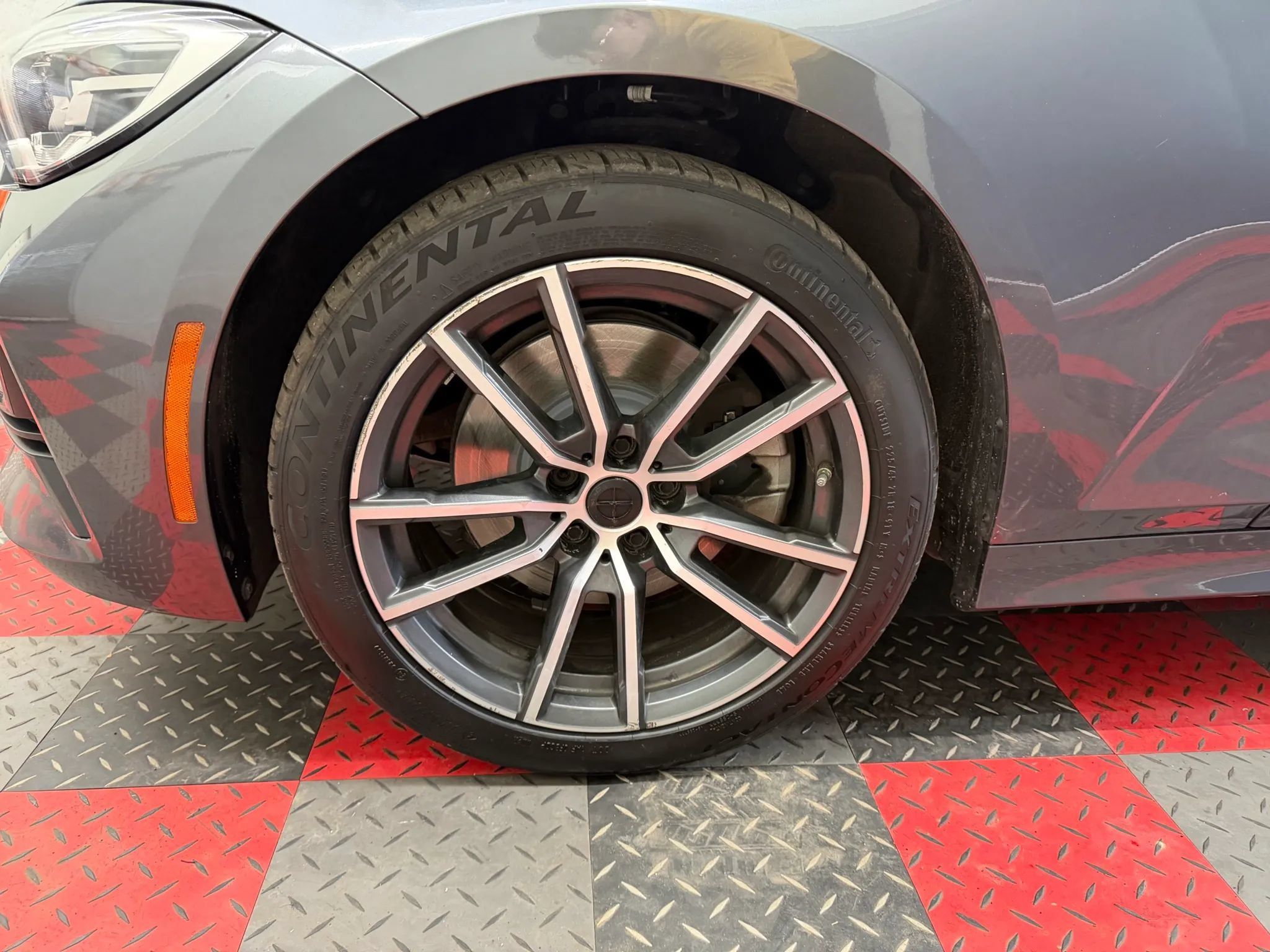 Used 2019 BMW 330i xDrive Sedan w/ Premium Package AWD/4WD image 6