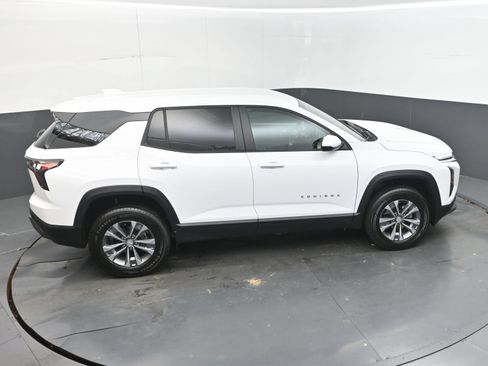 Used 2026 Chevrolet Equinox LT FWD image 38