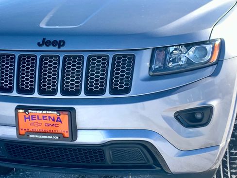 Used 2015 Jeep Grand Cherokee Altitude image 13