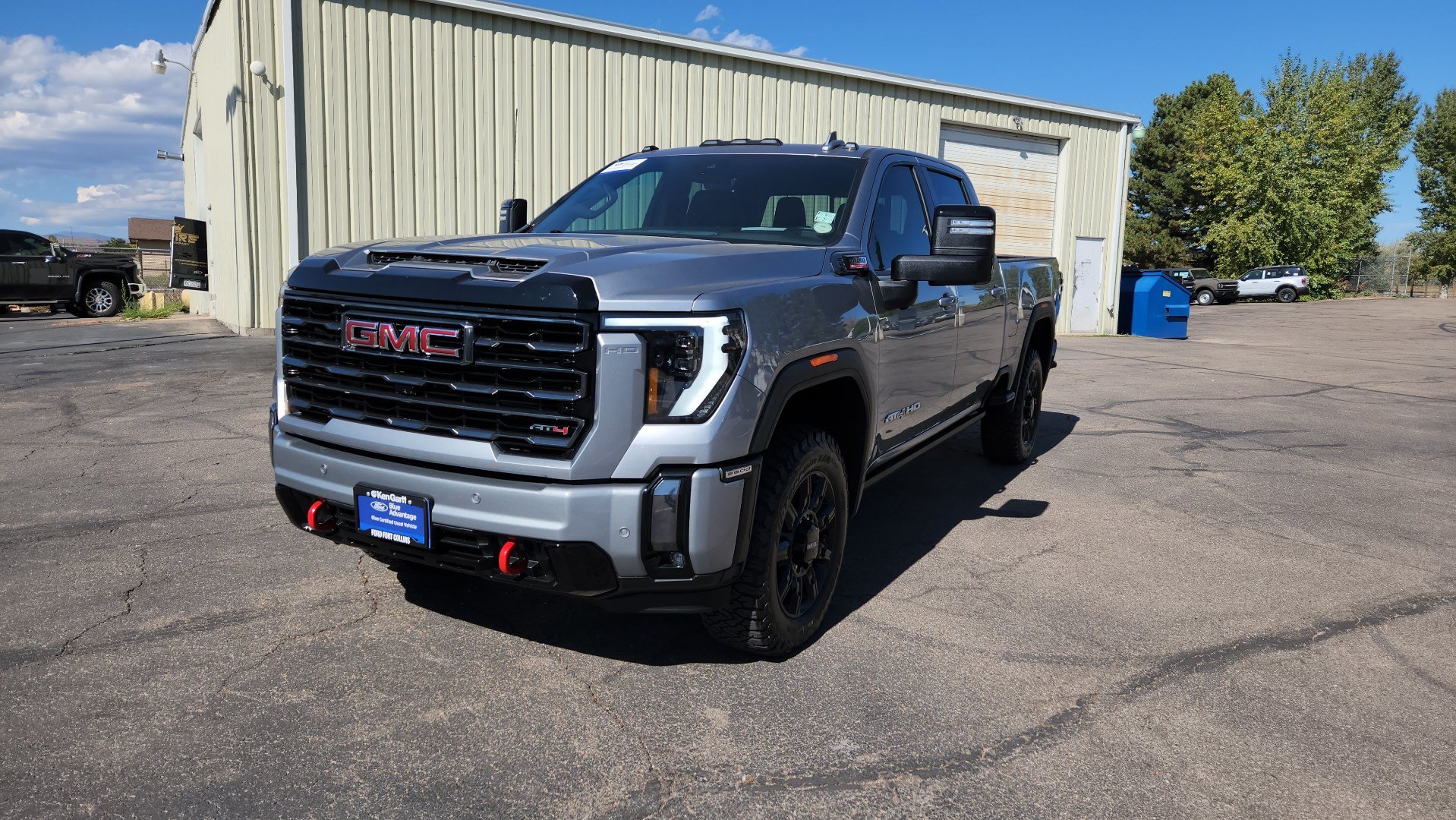 Used 2024 GMC Sierra 3500 AT4 w/ AT4 Premium Plus Package AWD/4WD image 3