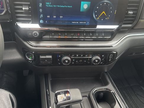 Used 2025 Chevrolet Silverado 1500 ZR2 w/ Technology Package image 10