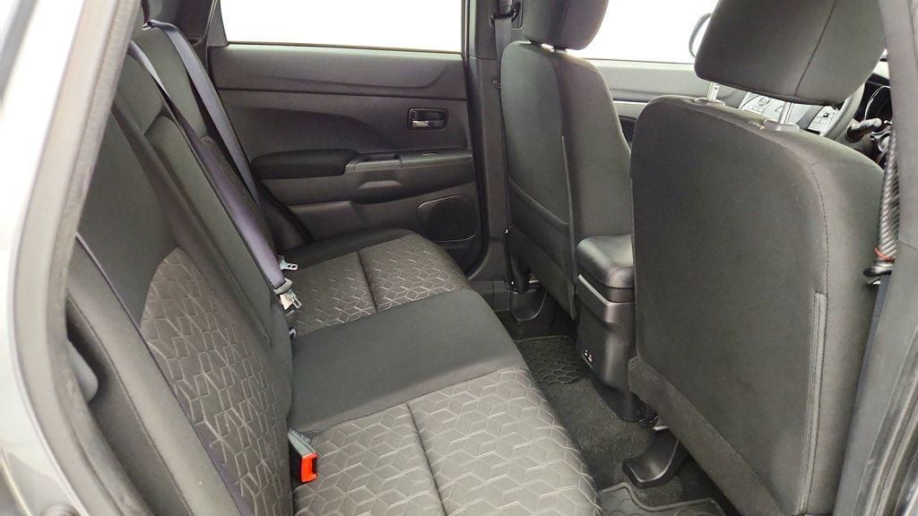 Used 2025 Mitsubishi Outlander Sport AWD image 21