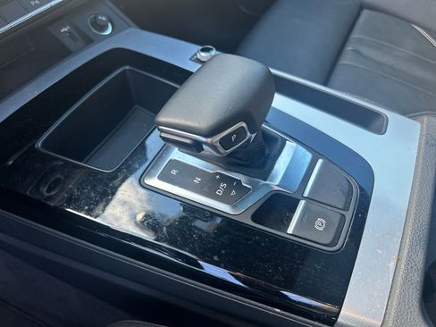 Used 2025 Audi Q5 2.0T Premium image 20