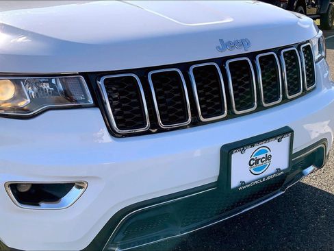 Used 2021 Jeep Grand Cherokee Limited image 28