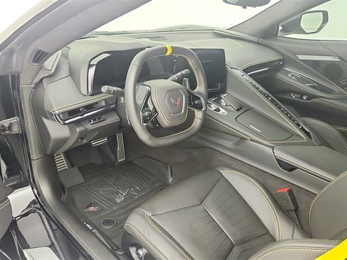 Certified 2025 Chevrolet Corvette Stingray Premium Conv w/ Z51 Performance Package image 14