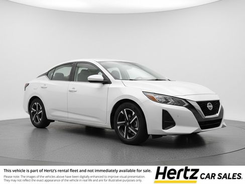 Used 2025 Nissan Sentra SV image 1