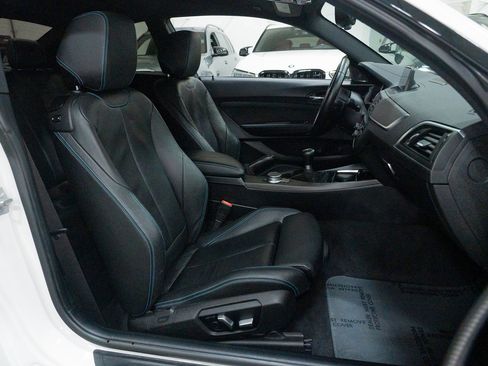 Used 2018 BMW M2 image 31