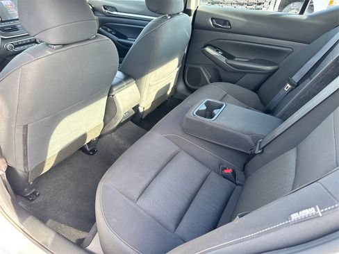 Used 2023 Nissan Altima 2.5 SV image 20