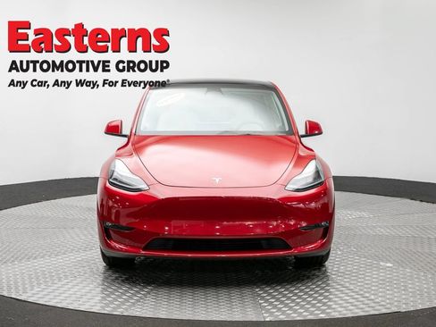 Used 2023 Tesla Model Y Long Range AWD/4WD image 2