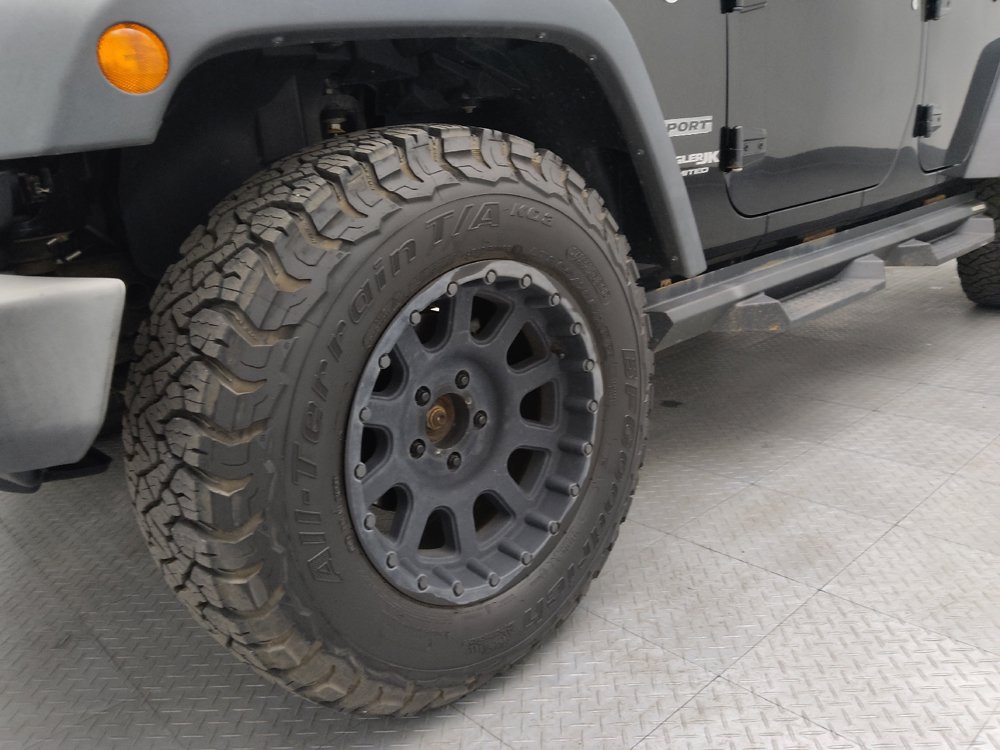 Used 2018 Jeep Wrangler Unlimited Sport S AWD/4WD image 31