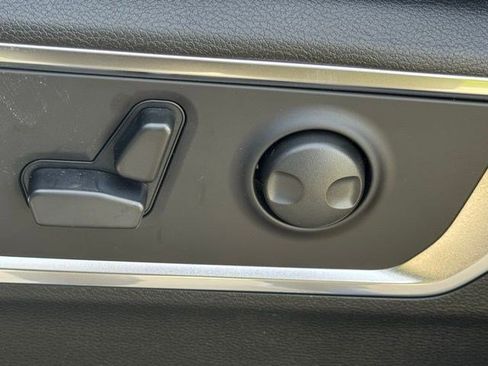 New 2026 RAM 1500 Laramie AWD/4WD image 11