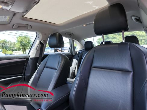 Used 2019 Volkswagen Jetta SE FWD image 17