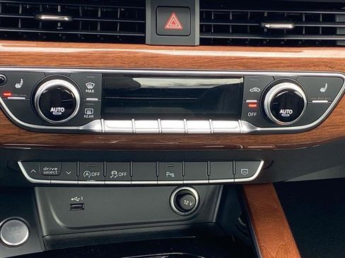 Used 2022 Audi A5 2.0T Premium Plus w/ Premium Plus image 10