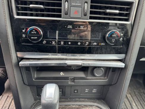 Used 2022 Nissan Armada Platinum w/ Captain's Chairs Package image 26