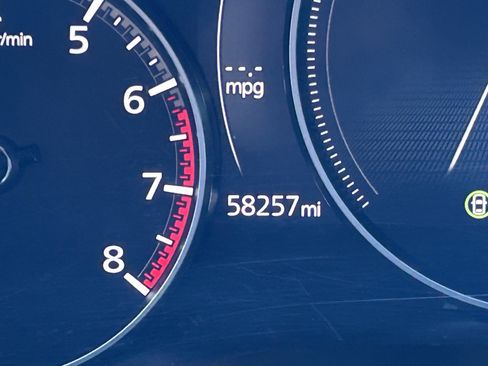 Used 2024 MAZDA MAZDA3 s image 27